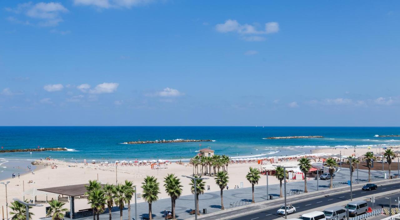 4 Bedroom Apartment On The Beach Тел Авив Екстериор снимка